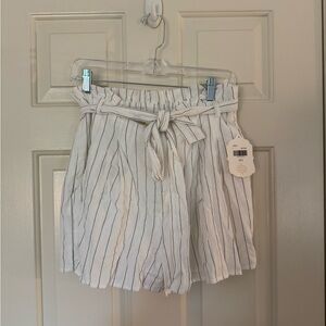 NWT Altar’d State Striped Paper Bag Waist Shorts – Size M